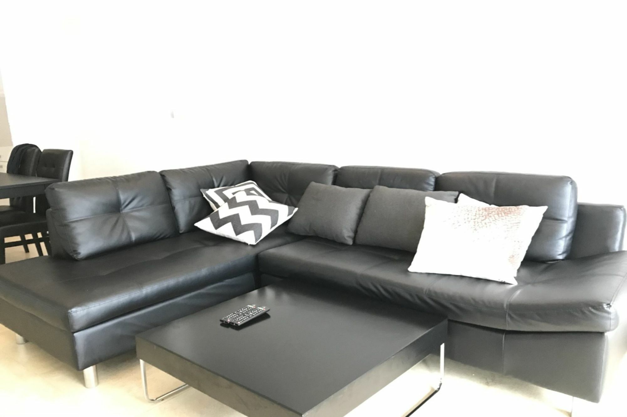 Uplus Avenue Residence Pattaya Buitenkant foto